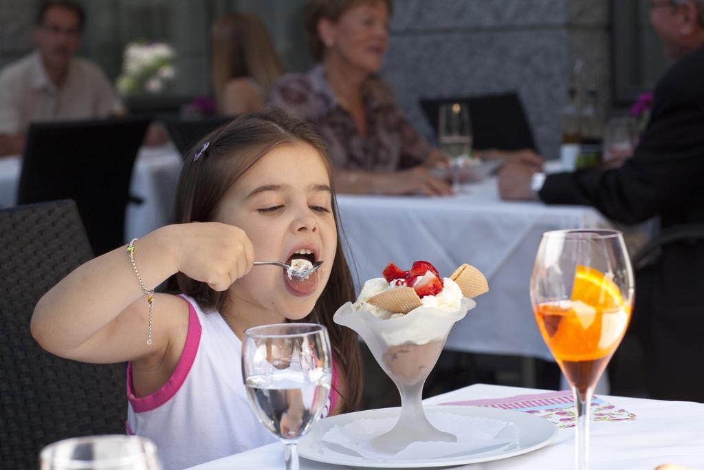 Hotel Fly Away Kloten Zewnętrze zdjęcie