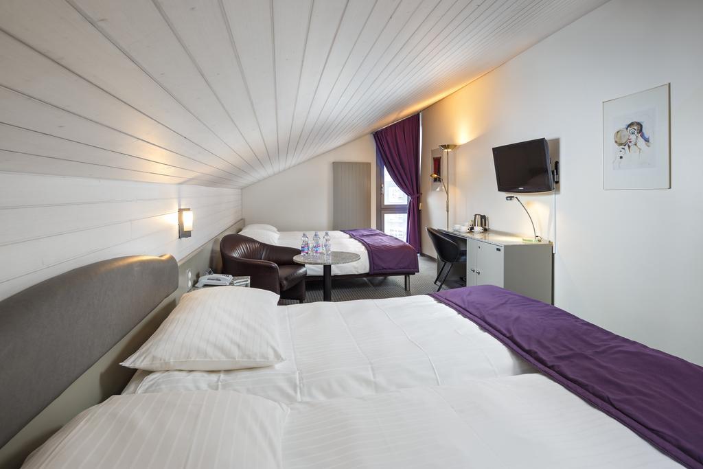 Hotel Fly Away Kloten Zewnętrze zdjęcie