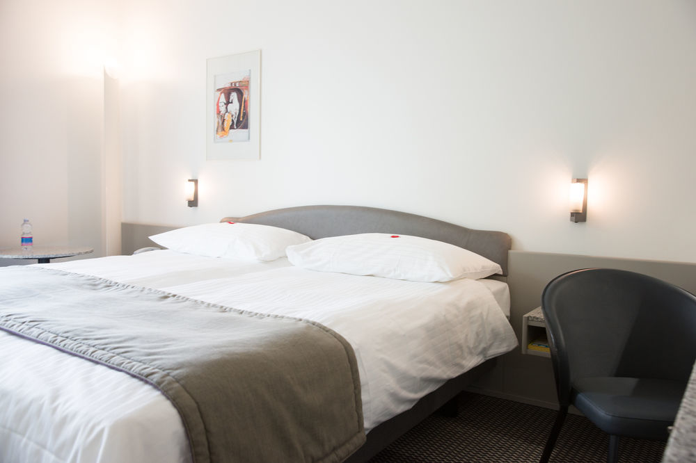 Hotel Fly Away Kloten Zewnętrze zdjęcie