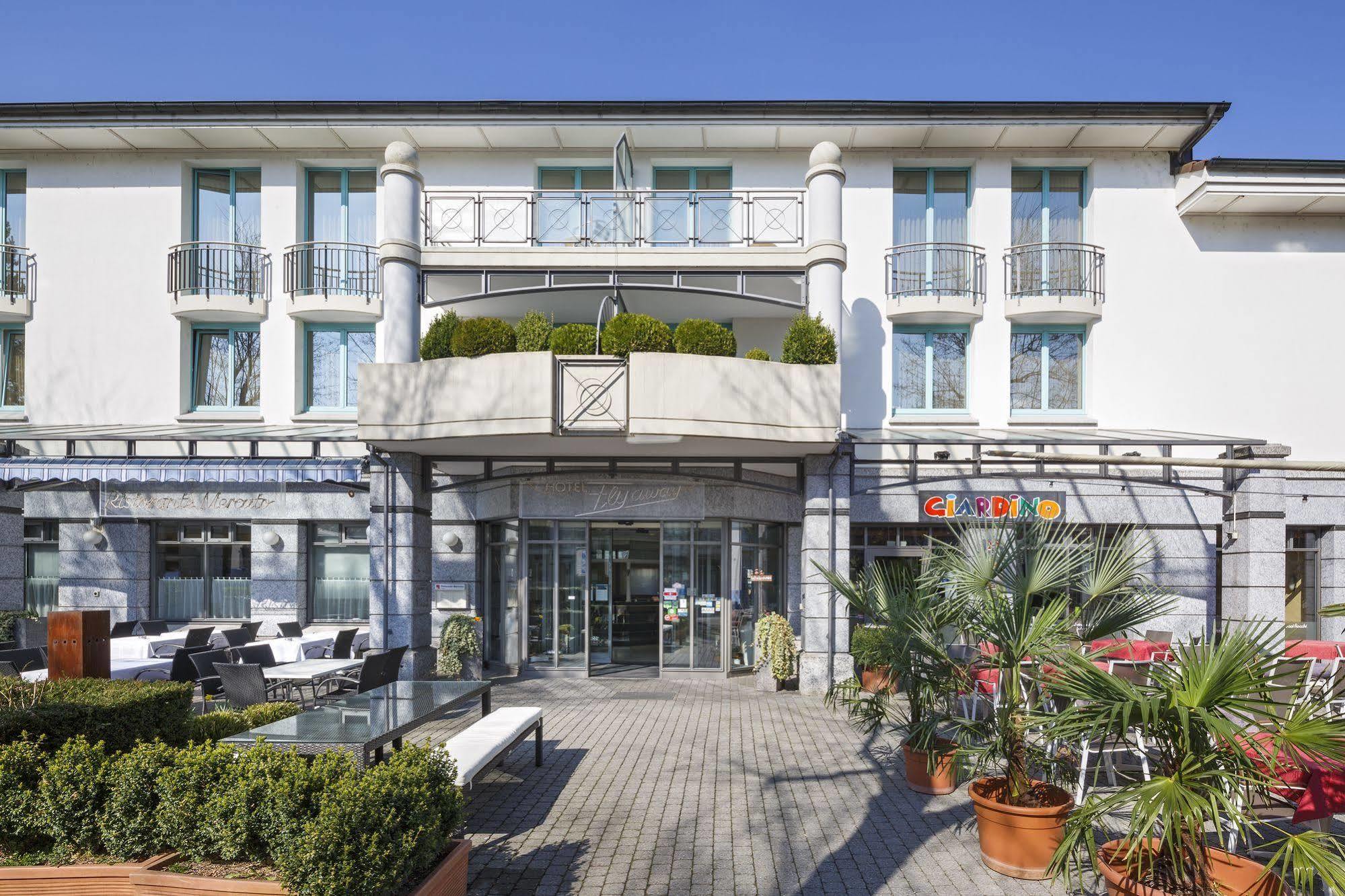 Hotel Fly Away Kloten Zewnętrze zdjęcie